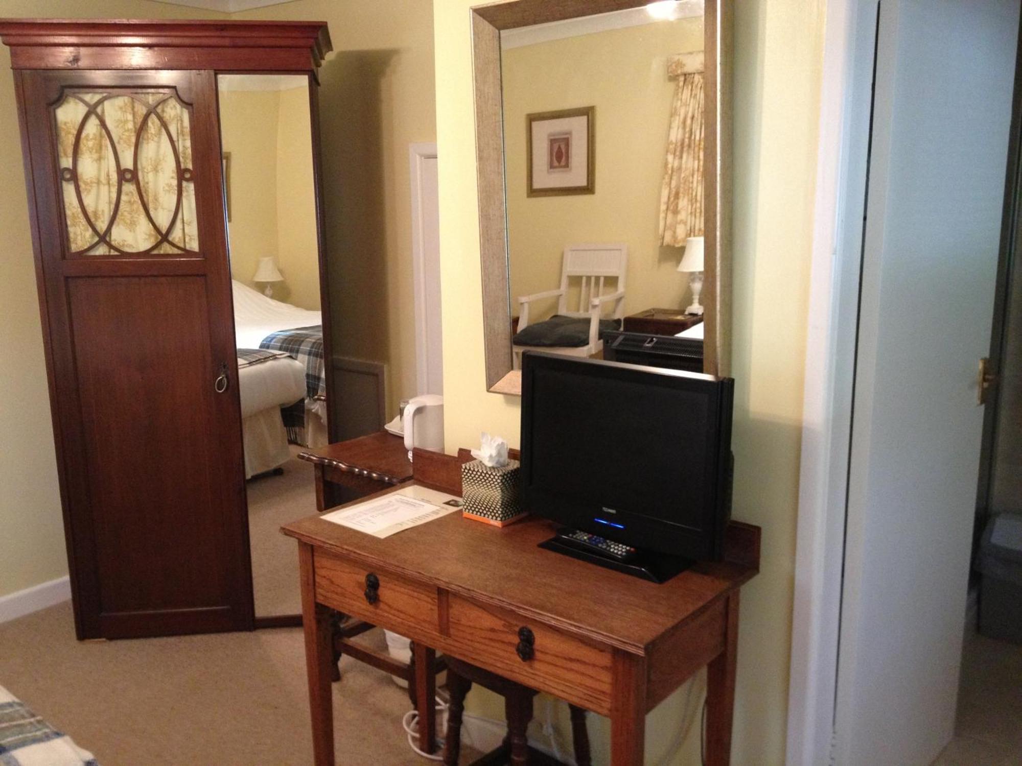 Calcutts House Hotel Ironbridge Room photo