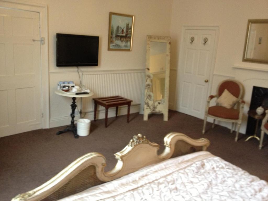 Calcutts House Hotel Ironbridge Room photo